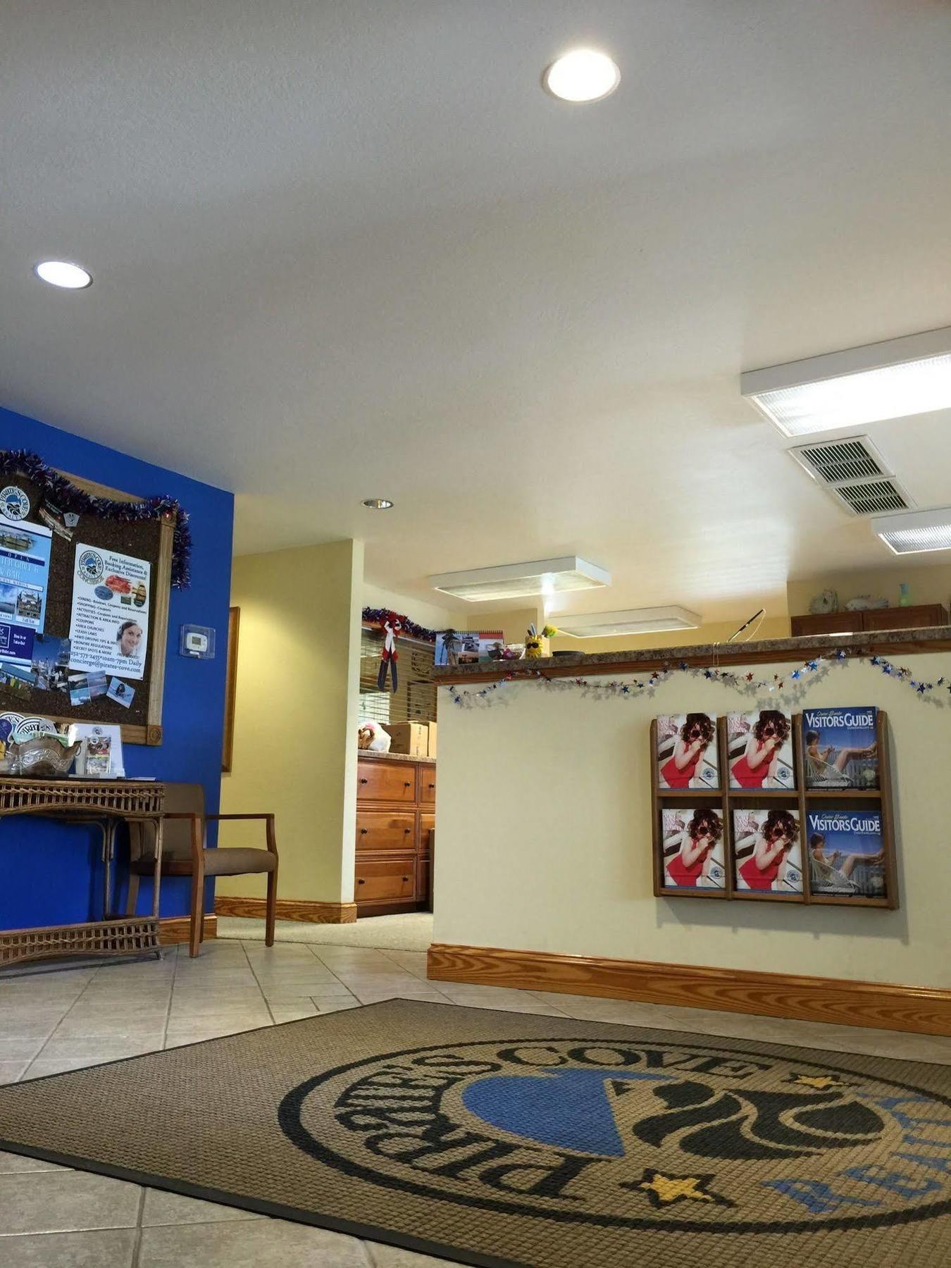 Pirate'S Cove Resort Condos แมนทีโอ ภายนอก รูปภาพ